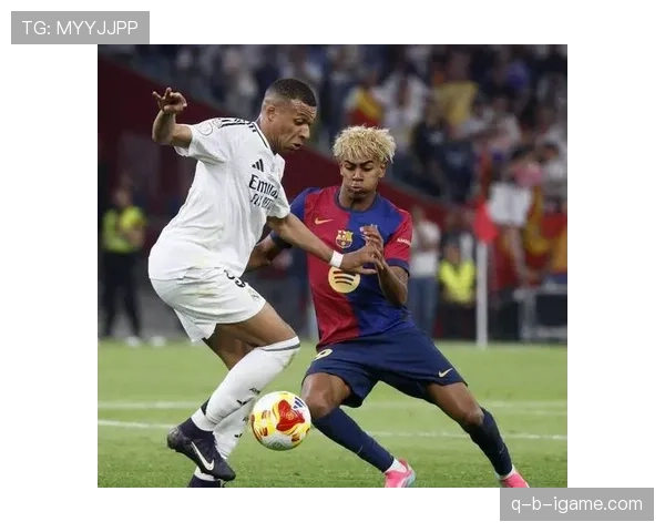 西甲豪门对决再升级：巴萨皇马状态齐回暖，巅峰较量一触即发