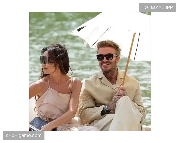 贝克汉姆开完会顺手把游艇钥匙扔桌上，这日子谁顶得住啊